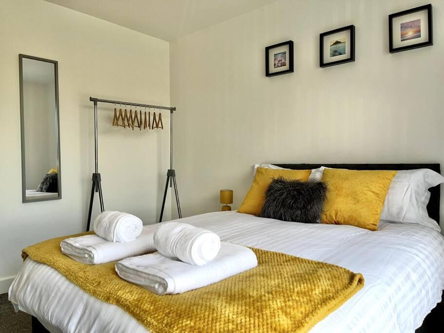 Modern 1 Bedroom Serviced Apartment - Near City Centre Doncaster Exterior photo