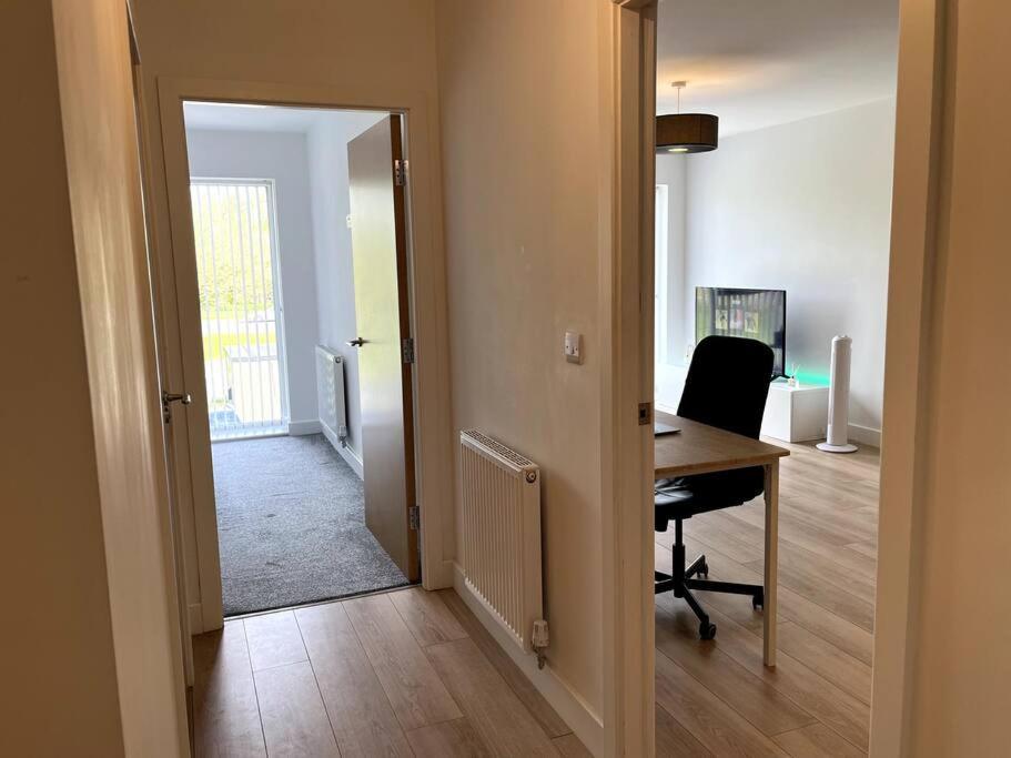 Modern 1 Bedroom Serviced Apartment - Near City Centre Doncaster Exterior photo